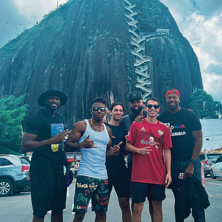 peñol rock in guatape tour medellin 