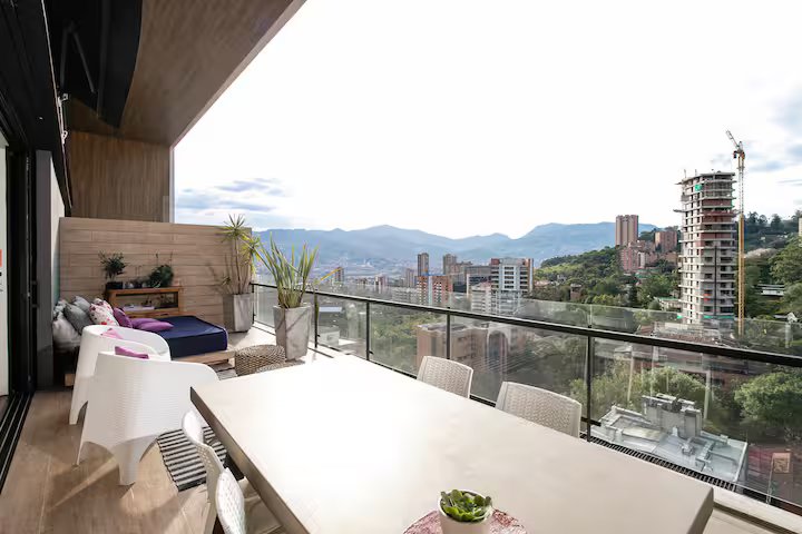 EnergyLiving1104 (1)