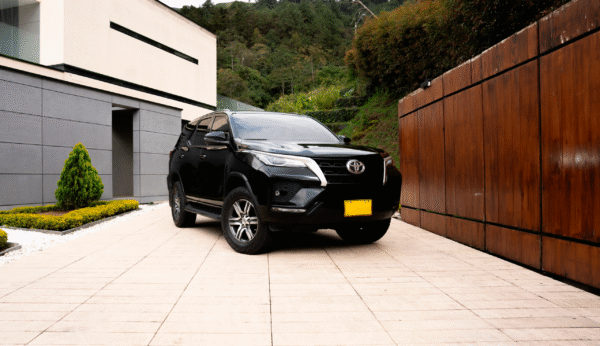 VIP Airport Transfers in Medellín – Private SUV Service from Airport to City - Image 3