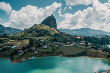 Guatape tour from medellin