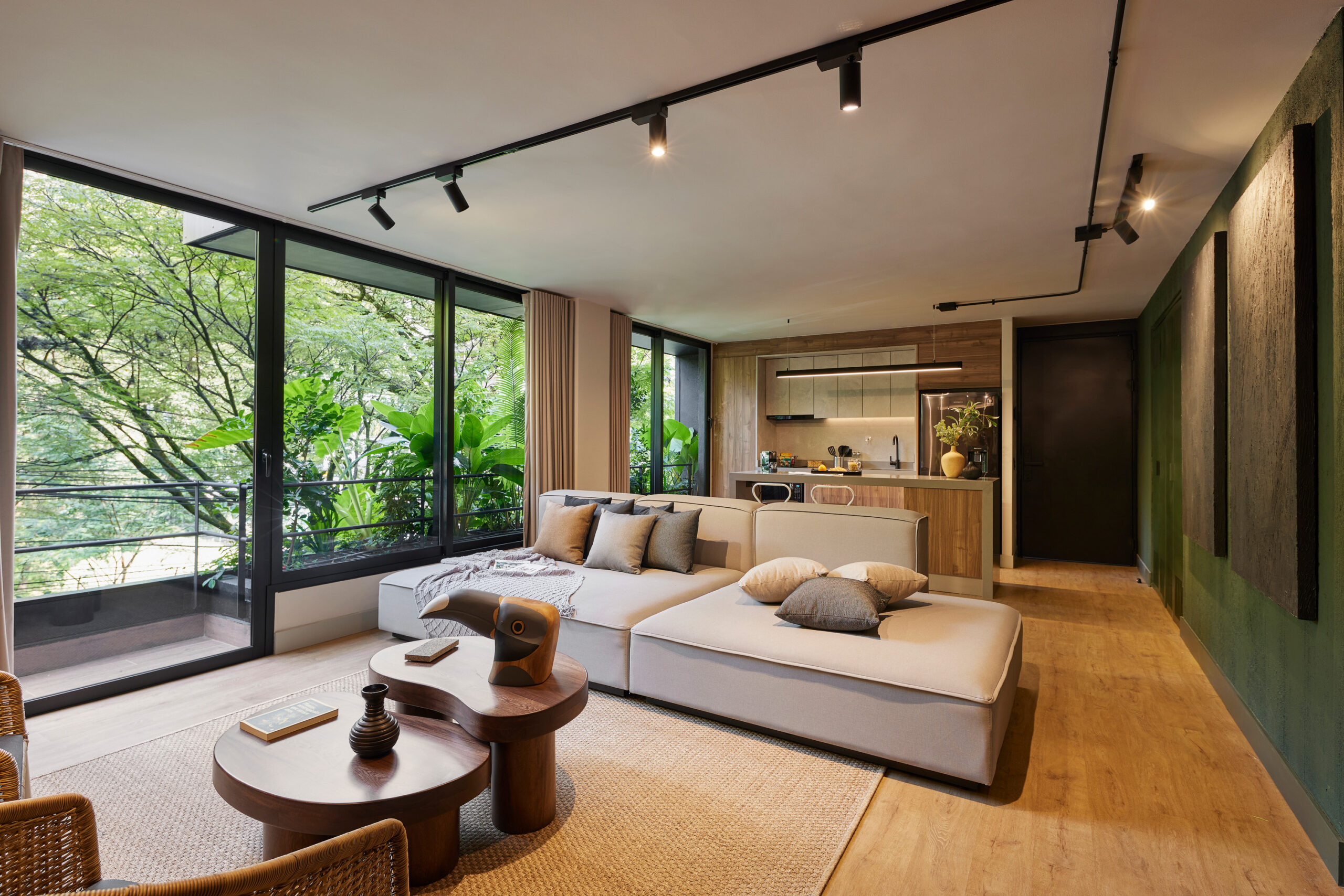 PAZ 301 - Tropic (8)