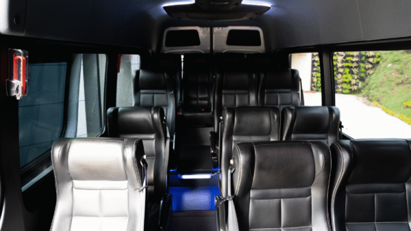 Private Van Round Trip Transfer Medellín – 7–18 Passengers - Image 5