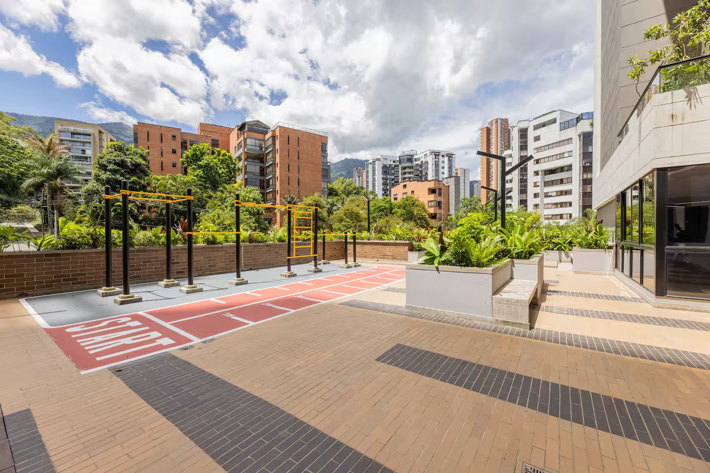 Skyline 24 (9)