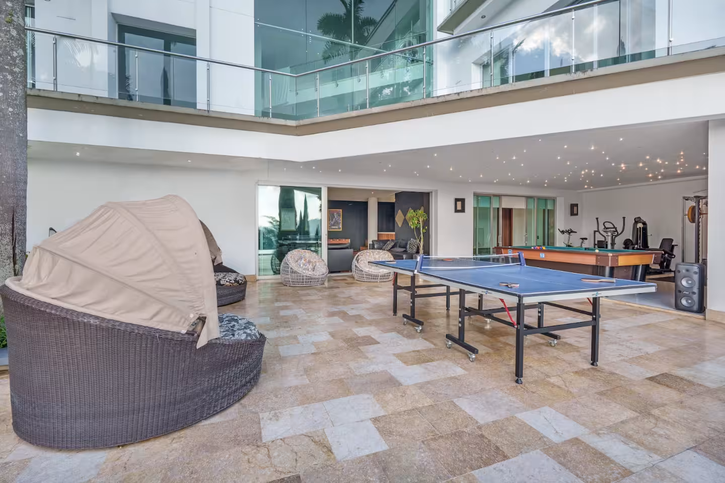 Sunset Mansion (53)