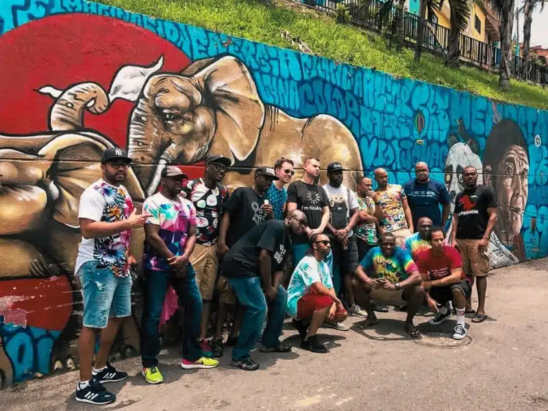 comuna-13-tour-groups-min