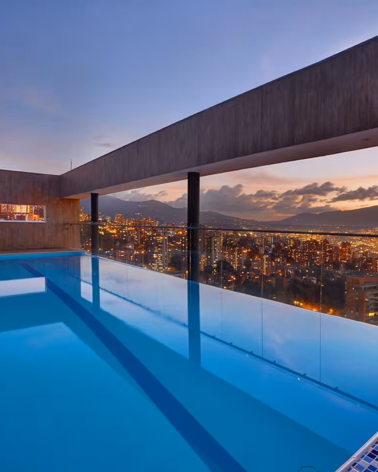 ecc9a99f-526c-4189-b449-eb06c619c829