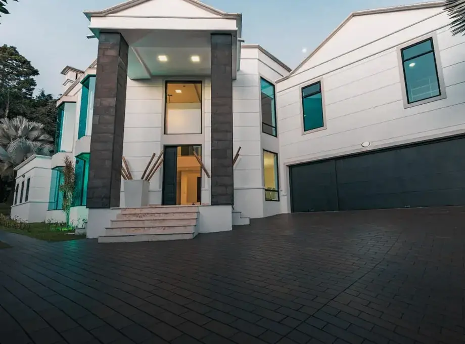 luxuty rental house medellin