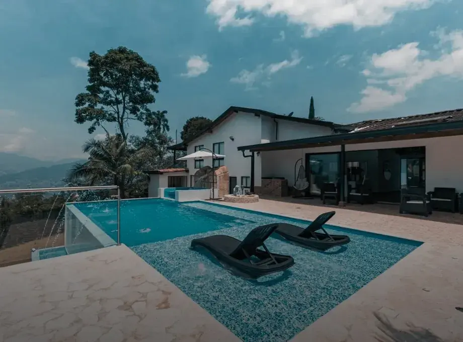 Rental house medellin colombia